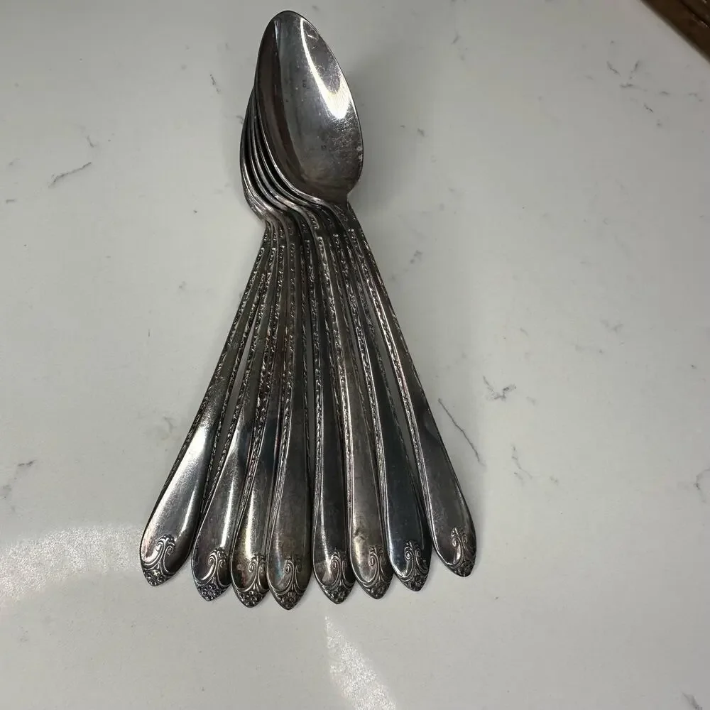 Rogers & Sons International Silver Flatware in Exquisite Pattern 1940s 43 pc